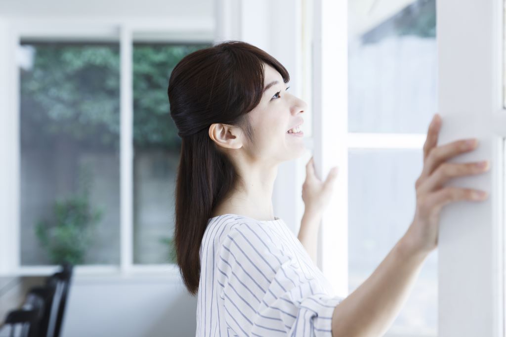 2人に1人が抱えるつらい頭痛…その原因と、生活改善でできるセルフケアとは?